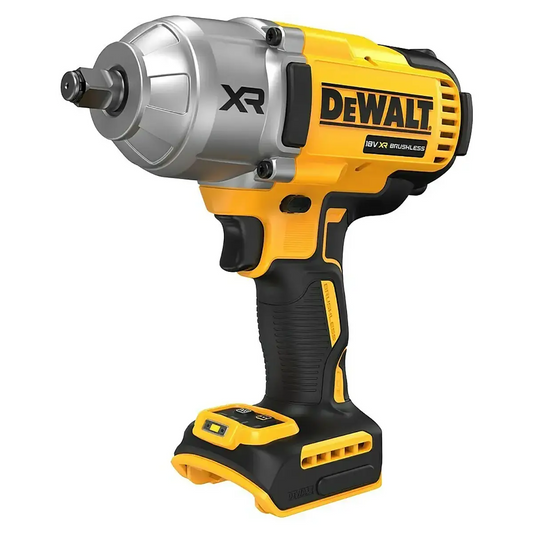 Der DEWALT XR Akku-Schlagschrauber DCF900N ist ein kabelloser gelb-schwarzer 18V bürstenloser Schlagschrauber mit 1.900 Nm Drehmoment, hier ohne Akku.