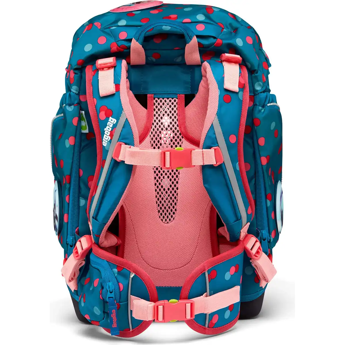 Das ergobag Pack Schulranzen-Set "VoltiBär" (6-teilig) von ergobag ist ein farbenfroher Kinderrucksack mit blauen und roten Tupfen, rosa gepolsterten Trägern und einem mitwachsenden Tragesystem, hier von hinten.