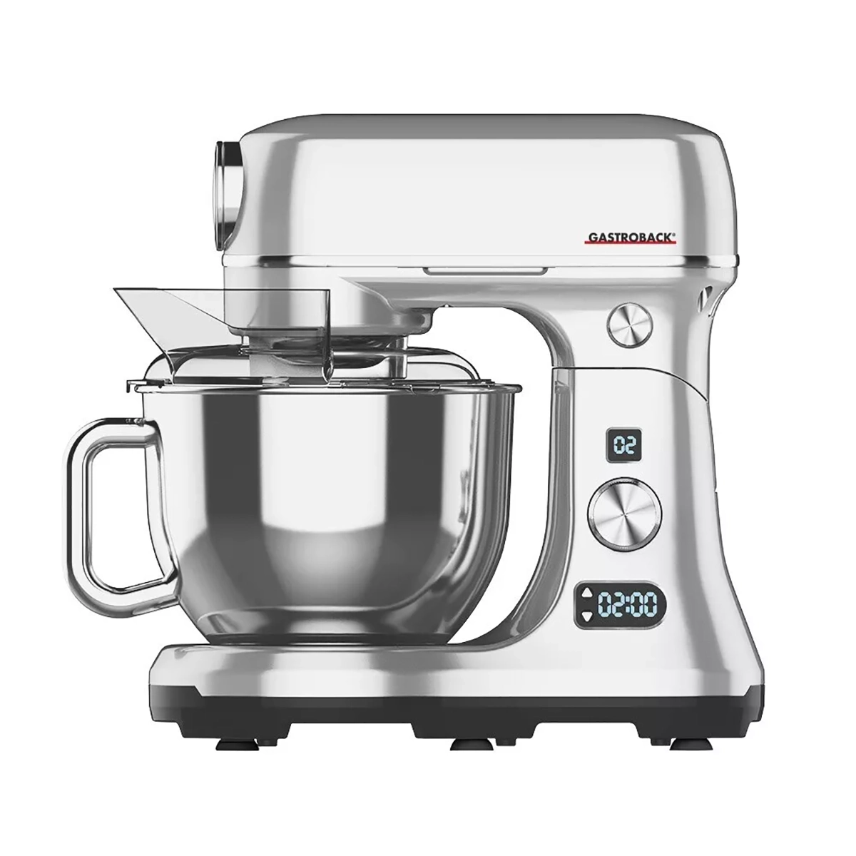 Die Gastroback 40977 Küchenmaschine in Silber hat eine Rührschüssel aus Edelstahl, einen 600-Watt-Motor, eine Digitalanzeige, Bedienknöpfe und einen transparenten Spritzschutz. Der Markenname Gastroback steht oben rechts.