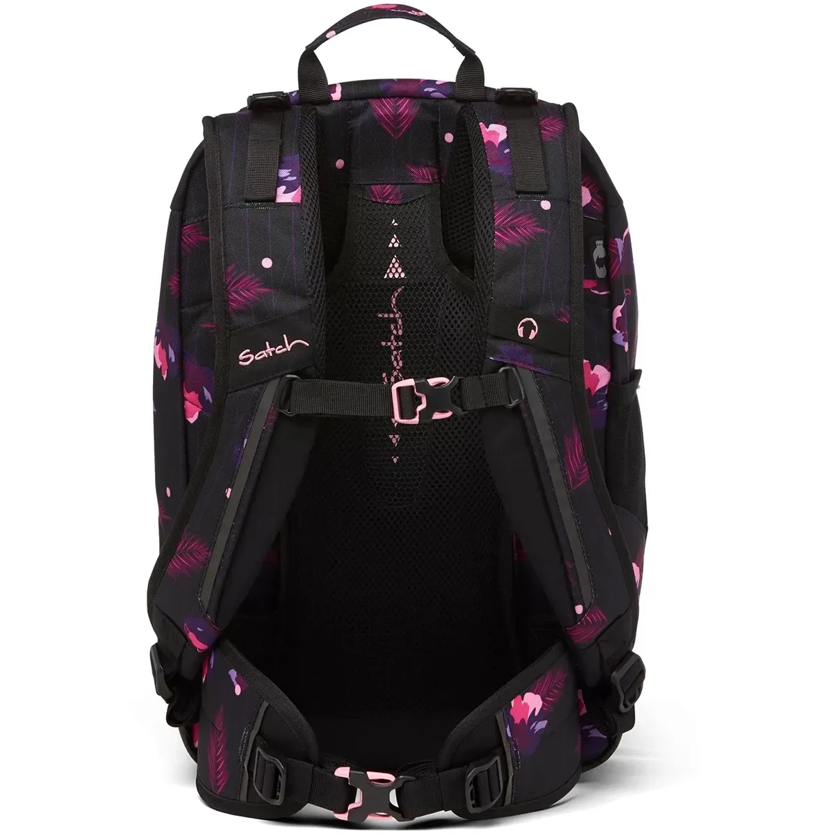 Der Satch Match Schulrucksack - Mystic Nights von Satch hat ein schwarz-lila Design mit pinken Akzenten. Er wird von der Rückseite mit ergonomisch gepolsterten Gurten, Brustschnalle und erweiterbarem Stauraum gezeigt.