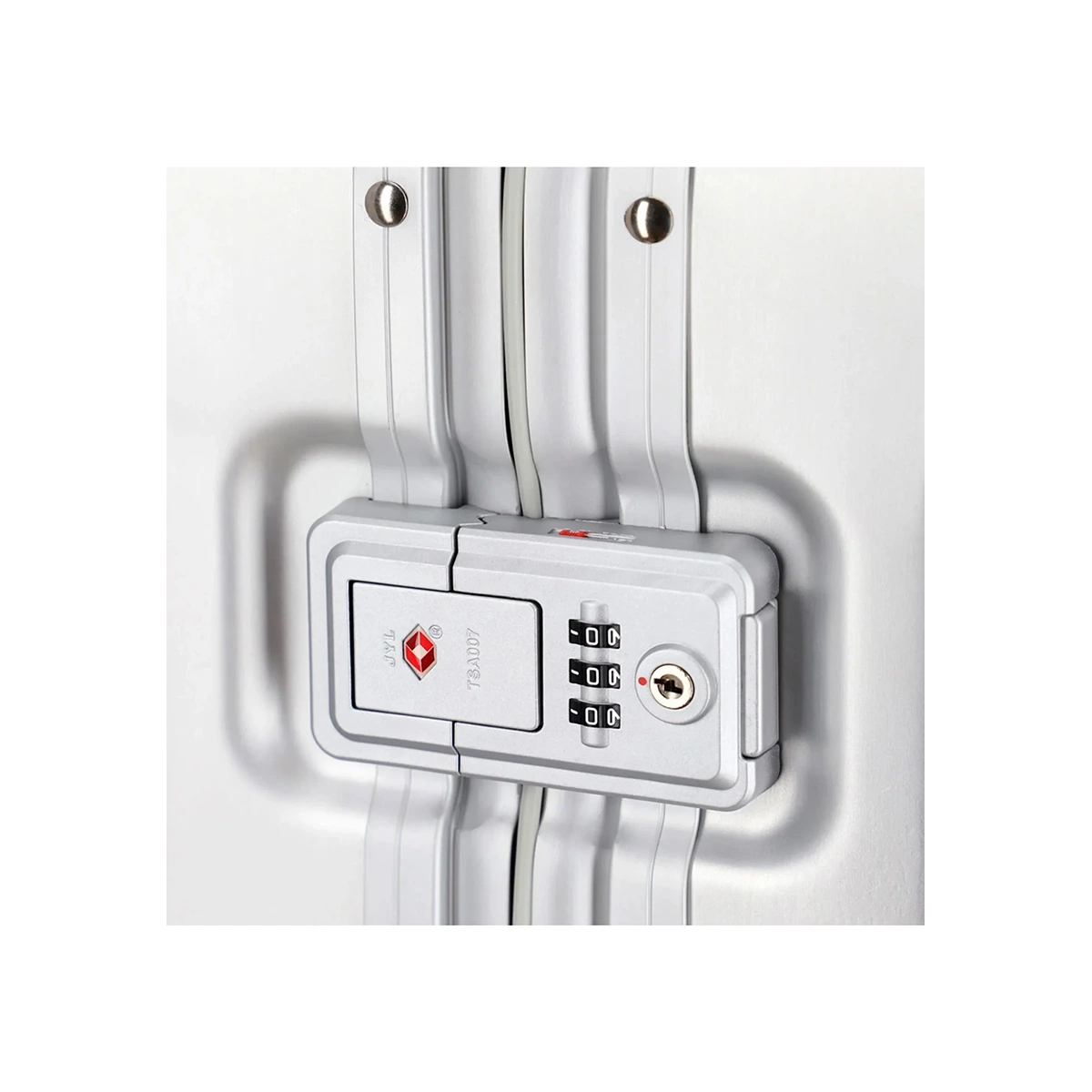 Nahaufnahme des Travelite Next 4-Rollen-Trolley L (77 cm, Silber) von Travelite mit eingebautem TSA-zugelassenem Zahlenschloss an den Reißverschlüssen.