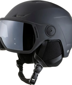 Der Salomon Pioneer LT Helm in Größe S und Schwarz bietet optimalen Schutz und Komfort dank EPS 4D Technologie, gepolsterten Ohrabdeckungen, verstellbarem Kinnriemen und leichtem In-Mold-Design.