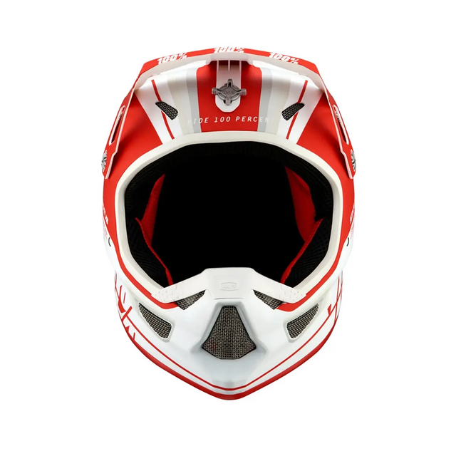 Der Dealoase 100% Status Topenga Helm in rot, Größe L, hat ein offenes Gesicht und eine gepolsterte Innenseite, perfekt für Motocross oder als robuster Downhill-Helm, der zusätzlichen Schutz bietet.