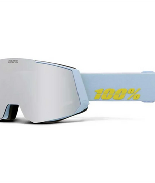 Die 100% Snowcraft Hiper Skibrille in Blau verfügt über verspiegelte Gläser, "100%" in Gelb auf dem Band und HiPER Lens Technology für verbesserte Klarheit.