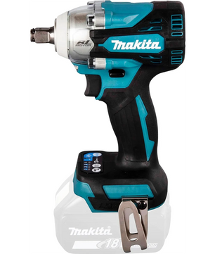 Der Makita DTW300Z Akku-Schlagschrauber von Makita bietet eine starke kabellose Leistung und präsentiert sich in einem schwarz-grünen Design mit einem Metallclip, kompatibel mit 18V-Akkus.