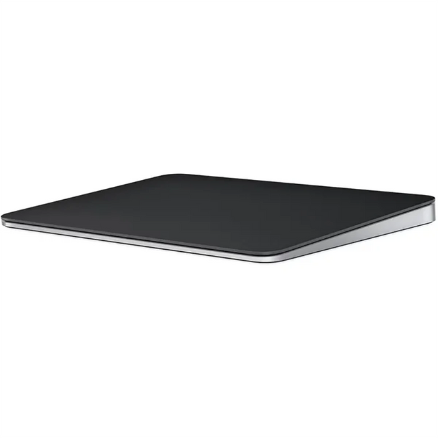 Das Apple Magic Trackpad - schwarz von Apple ist ein schlankes, rechteckiges Trackpad in Schwarz und Silber mit Multi-Touch-Technologie, abgebildet auf einem weißen Hintergrund.