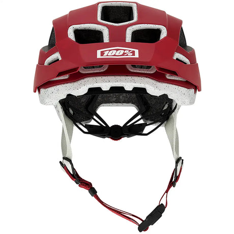 Der 100% Altec Fidlock Radhelm in XS, rot, verfügt über Belüftungslöcher, Kinnriemen, einen Fidlock-Magnetverschluss und das 100% Logo auf der Vorderseite.