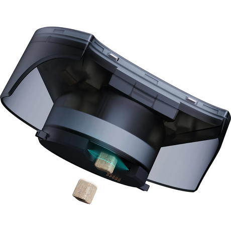 Nahaufnahme des ENABOT Enabot ROLA PetPal Leckerlie Moduls in schwarz, das dank seines präzisen Leckerli-Auswurfmoduls ein einzelnes Leckerli ausgibt - perfekt für das Haustier-Training.