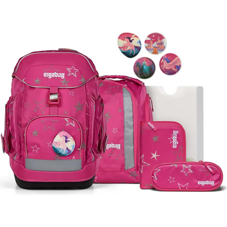 Das ergobag Ergobag Maxi Schulrucksack-Set 6tlg SternzauBär mit rosa Sternchen-Motiven, passenden Etuis, einer Mappe und vier runden Ansteckern - ein stylisches und ergonomisches Set für den Schulalltag.
