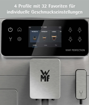 Nahaufnahme des WMF Perfection 640 Kaffeevollautomaten – silbernes Display mit Getränkeoptionen wie Milchschaum-Spezialitäten, darüber ein deutscher Text zu individuell anpassbaren Profilen. Marke: WMF.