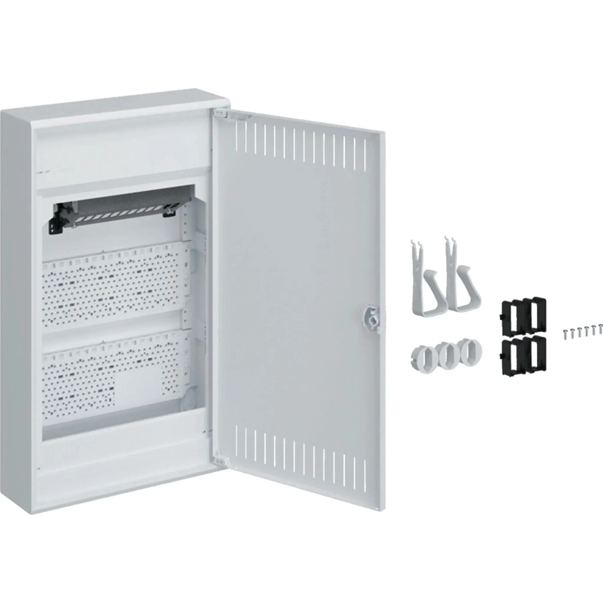 Ein weißer Hager Volta VA36NW Multimedia-Kommunikationsverteiler, ein Wand-Netzwerkschrank von Hager, abgebildet mit geöffneter Tür und rechts daneben dem Installationszubehör.