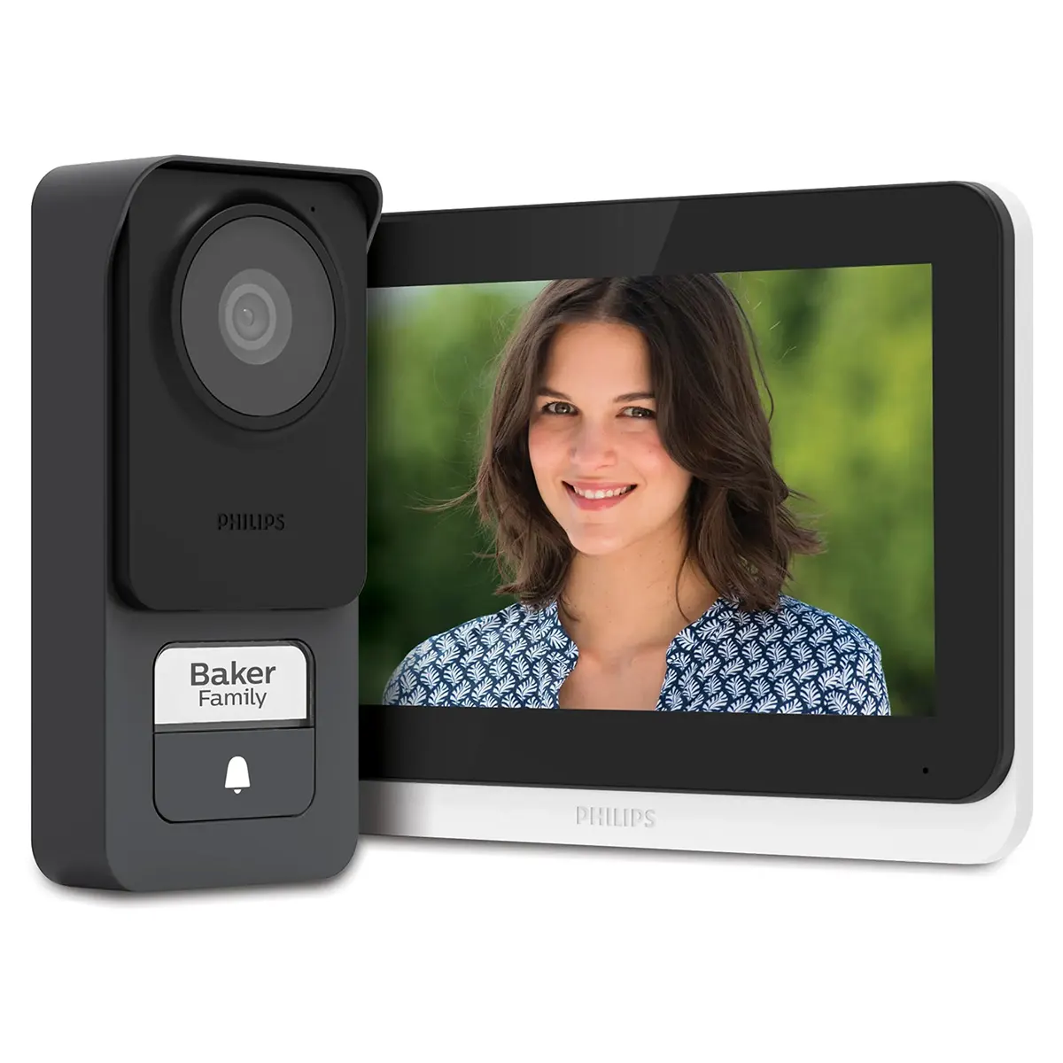 Eine Philips WelcomeEye Lite 2 Video-Türsprechanlage – schwarz – und ein Innendisplay zeigen eine lächelnde Frau; auf der Türklingel steht „Baker Family“, was den Komfort des integrierten RFID-Lesegeräts von Philips verdeutlicht.