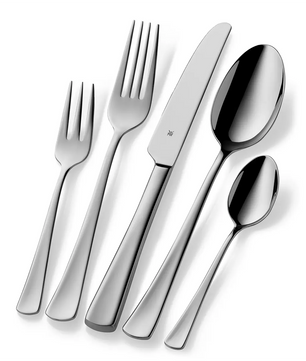 Fünf Besteckteile - zwei Gabeln, ein Messer, ein großer Löffel und ein kleiner Löffel - aus dem WMF Denver Besteck-Set (60-teilig), gefertigt aus langlebigem Cromargan Edelstahl von WMF, sind nebeneinander angeordnet.