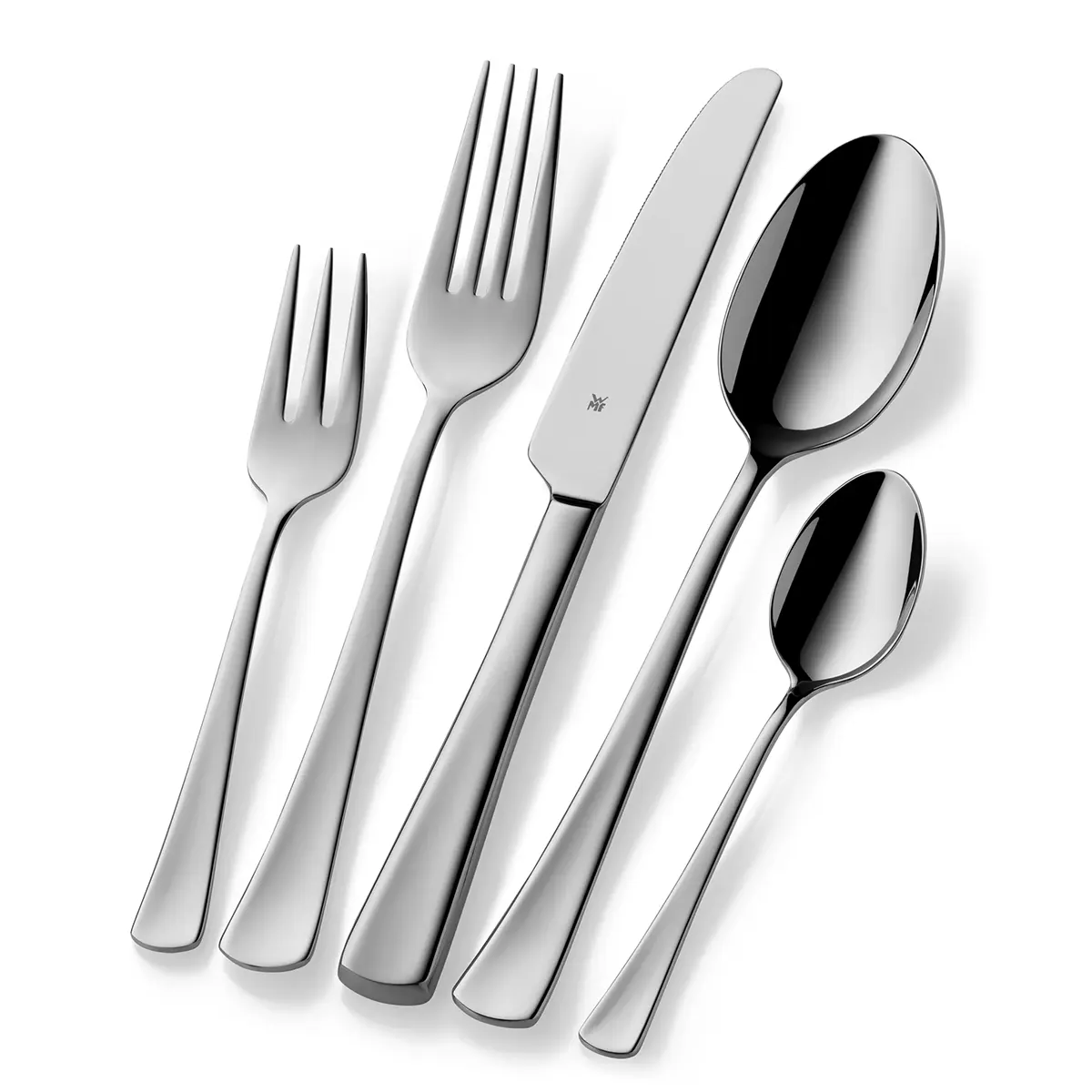 Fünf Besteckteile - zwei Gabeln, ein Messer, ein großer Löffel und ein kleiner Löffel - aus dem WMF Denver Besteck-Set (60-teilig), gefertigt aus langlebigem Cromargan Edelstahl von WMF, sind nebeneinander angeordnet.