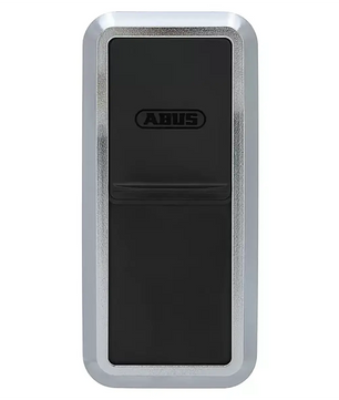 Der ABUS HomeTec Pro CFS3100 Bluetooth-Fingerscanner in Schwarz ermöglicht dank seiner modernen Fingerabdruck- und Bluetooth-Funktionalität einen schlüssellosen Zutritt und komfortablen Zugang.
