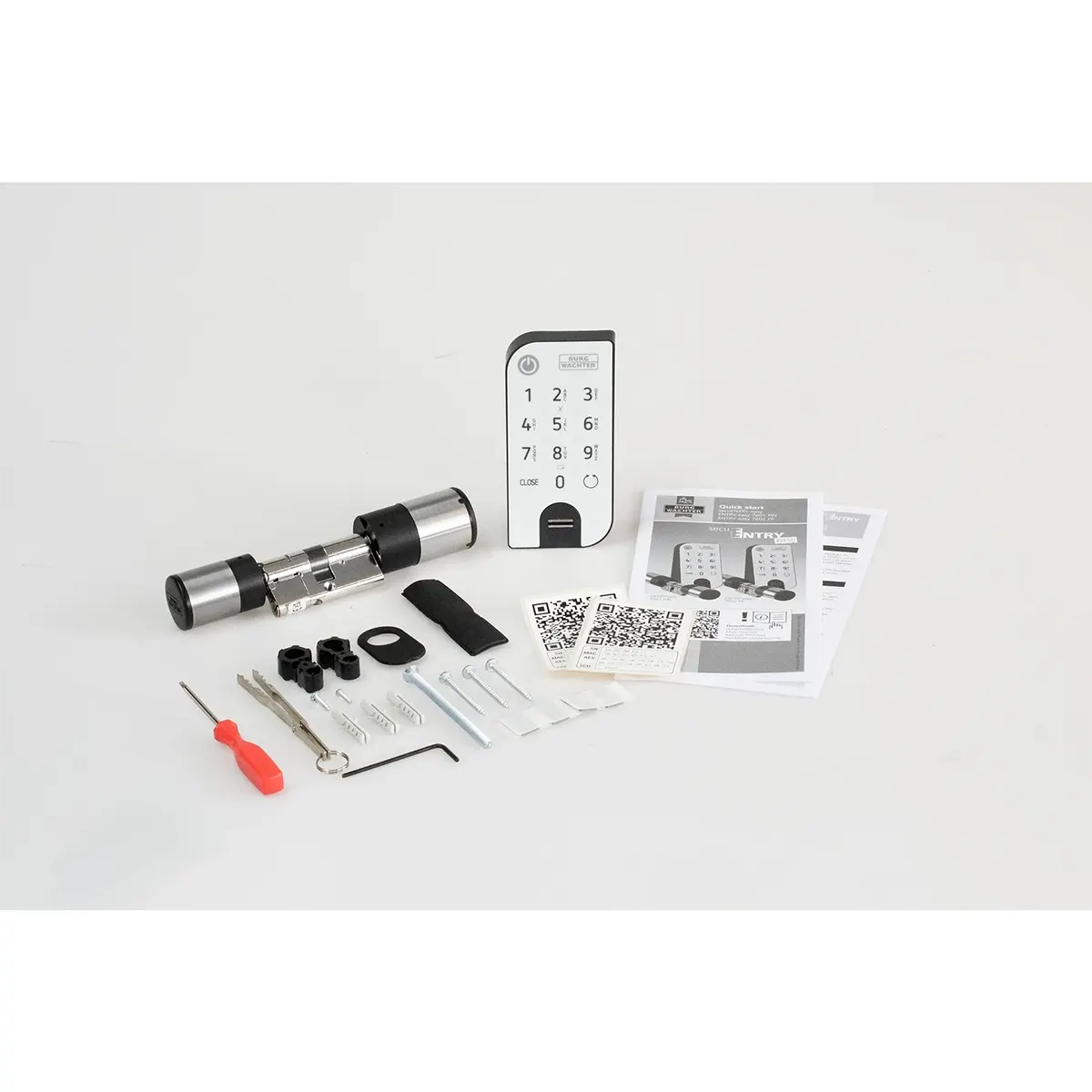 BURG-WÄCHTER secuENTRY easy 7602 FP Türschloss – silber: Komplettset mit Fingerabdruck-Tastatur, elektronischem Schließzylinder, Schraubendreher, Schrauben, Picks und Anleitung – auf weißem Hintergrund. Schlüsselloser Zugang dank modernem elektronischem Türschloss von BURG-WÄCHTER.