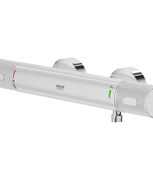 Die GROHE Precision Feel Duscharmatur - Chrom von Grohe ist eine wandmontierte Duscharmatur mit zwei runden Bedienknöpfen und klaren Temperaturmarkierungen.