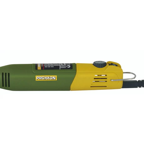 Ein grünes PROXXON MICROMOT 230/E Bohr- und Fräsgerät von Proxxon mit schwarzem Kabel und Drehzahlregler.