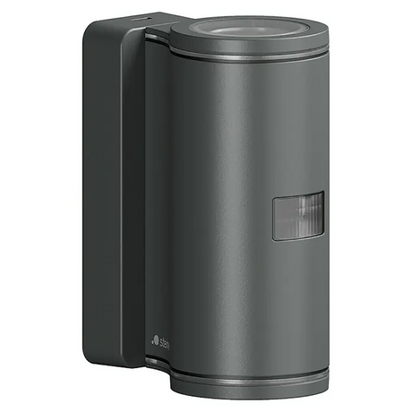 Eine moderne, schwarze Steinel L 940 SC Außenwandleuchte mit integriertem Bewegungsmelder an der Vorderseite – diese elegante LED-Außenleuchte von Steinel eignet sich perfekt für den Außenbereich.