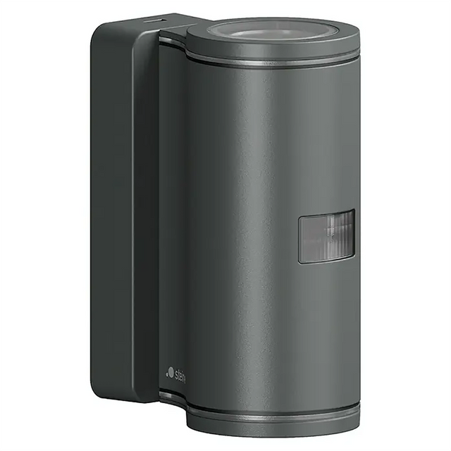 Eine moderne, schwarze Steinel L 940 SC Außenwandleuchte mit integriertem Bewegungsmelder an der Vorderseite – diese elegante LED-Außenleuchte von Steinel eignet sich perfekt für den Außenbereich.