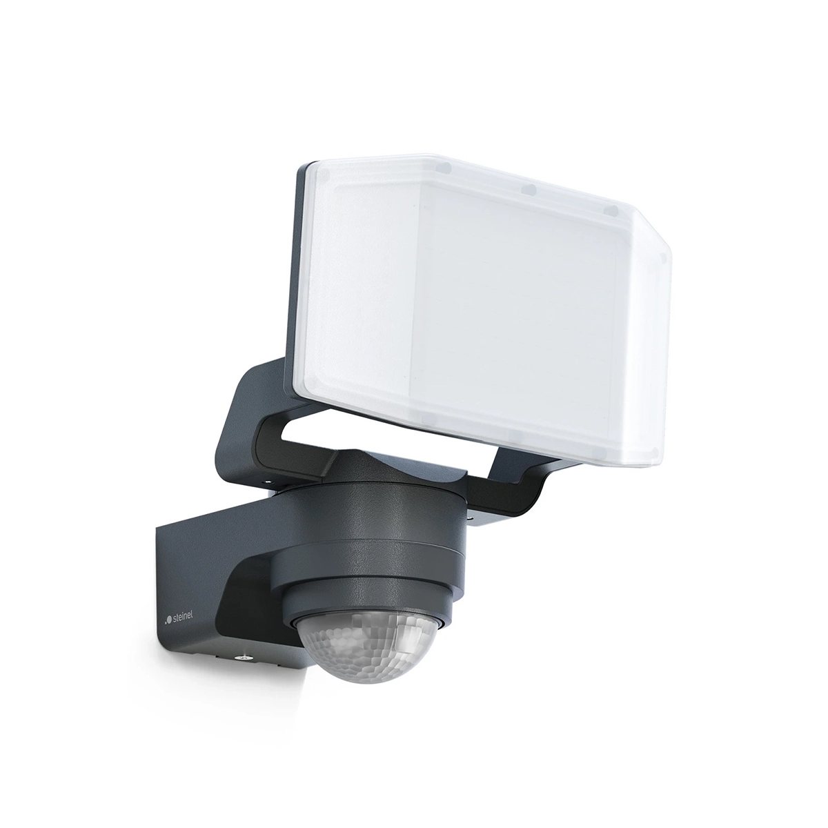 Die schwarze Steinel STEINEL XLED PRO Expanse SC Außen-Wandleuchte mit LED-Beleuchtung und integriertem Bewegungsmelder ist an einer weißen Wand montiert.