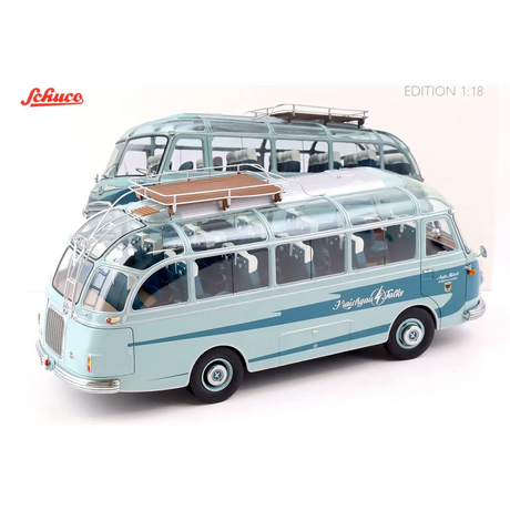 Zwei hellblaue Schuco 1:18 Setra S6 Reisebusse "Kraichgau Falke" von 1956 mit Glasdach und Gepäckträger - detailgetreue Sammlerstücke für jeden Liebhaber.