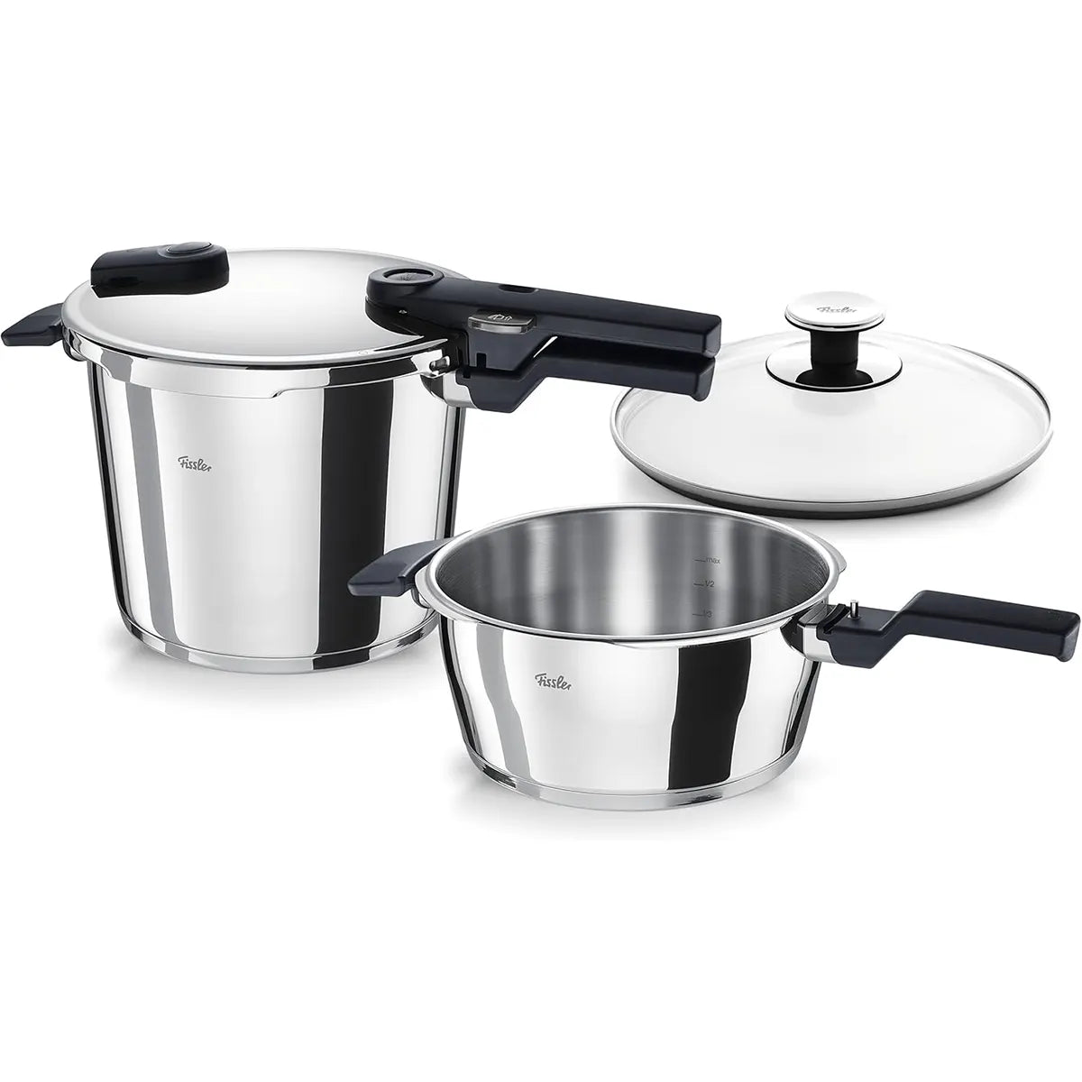Das Fissler Vitaquick Premium/Schnellkochtopf-Set, 2-teilig von Fissler besteht aus zwei Edelstahl-Schnellkochtöpfen mit schwarzen Griffen und einem Glasdeckel auf weißem Grund, ideal für energieeffizientes Kochen.