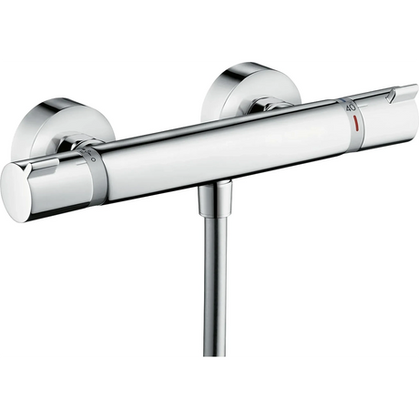 Wandmontierte, verchromte Thermostat-Duscharmatur mit zwei runden Bedienelementen, ausgestattet mit dem eleganten hansgrohe Ecostat Comfort Brausethermostat in Silber von hansgrohe.