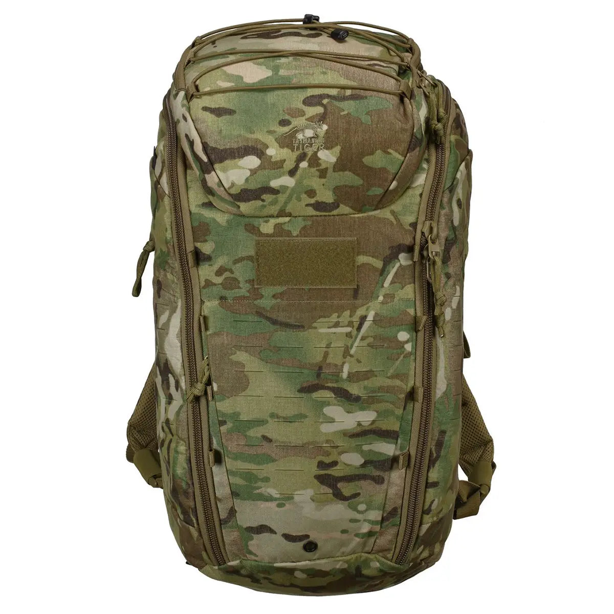 Der Rucksack „Tasmanian Tiger Modular Pack 30“ – Multicam von Tasmanian verfügt über gepolsterte Schultergurte, Fächer mit Reißverschluss und ein MOLLE-System zur vielseitigen Befestigung von Ausrüstung; abgebildet auf weißem Hintergrund.