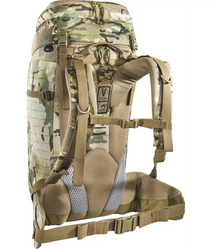 Militärrucksack im Camo-Design mit gepolsterten Schultergurten, Rückenstütze und zahlreichen Verstellriemen – wie der Tasmanian TT Modular Pack 45 Plus Rucksack – Multicam.