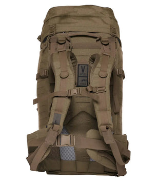 Der Rucksack „Tasmanian Tiger TT Modular Pack 45 Plus“ in Braun von Tasmanian verfügt über gepolsterte Schultergurte, eine Rückenstütze, mehrere Verstellschnallen und ein MOLLE-System zur vielseitigen Befestigung von Ausrüstung.