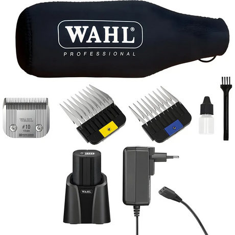 Die WAHL MaxGo Akku-Tierschermaschine – schwarz von WAHL wird mit Aufsätzen, Klingen, Öl, Reinigungsbürste, Ladegerät und einer Schutzhülle geliefert – damit ist sie eine ideale professionelle Fellpflege-Hundeschermaschine für die schonende und präzise Pflege von Haustieren.