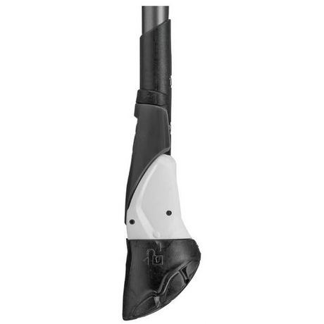 Eine Nahaufnahme der LEKI Smart Flash 100 Trekkingstöcke - grau zeigt eine schwarz-weiße, gelenkige Gummikrückenspitze, die mit LEKI Nordic Walking Stöcken und dem Trigger Shark System kompatibel ist.