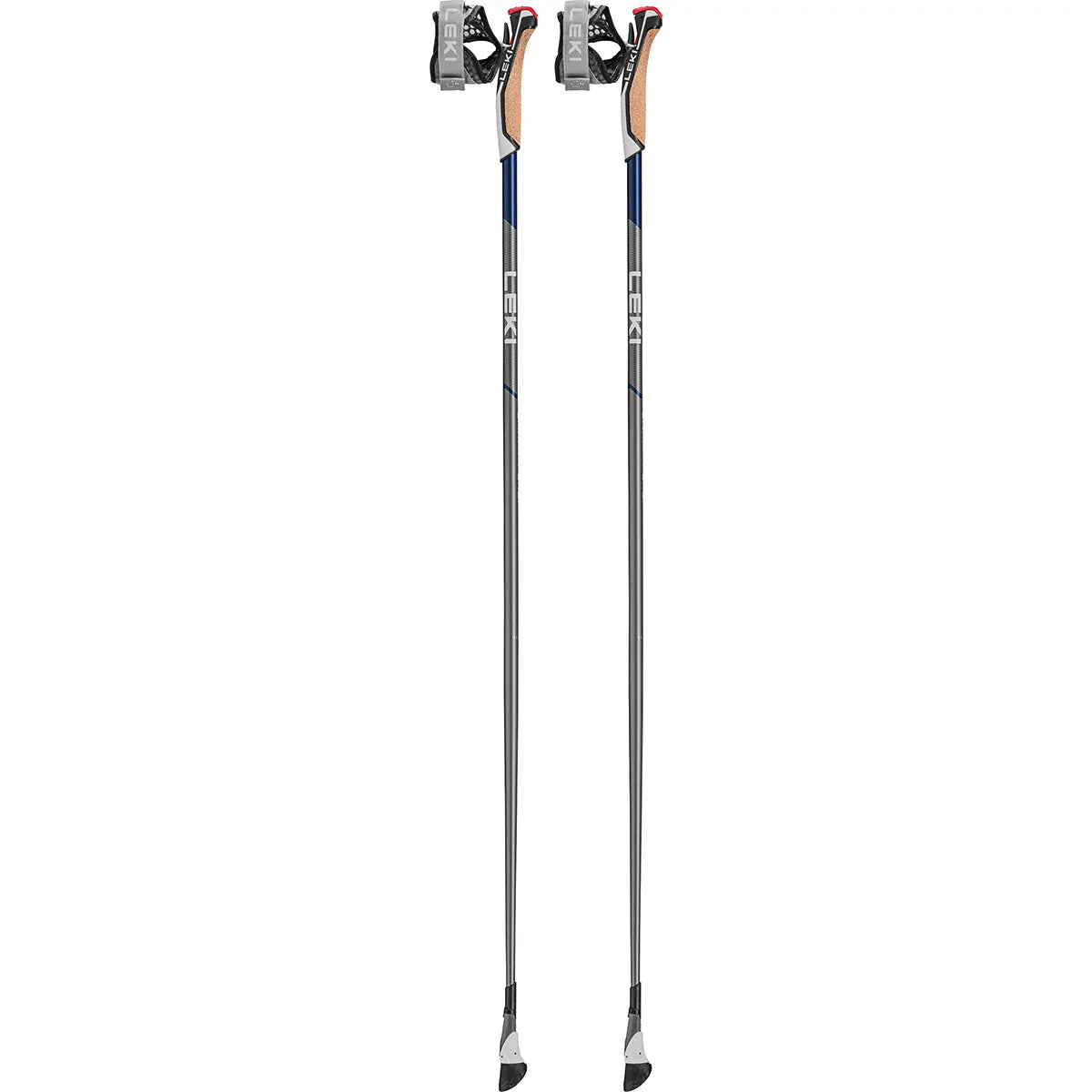 Ein Paar LEKI Smart Flash Trekkingstöcke - grau mit Korkgriffen, Handgelenkschlaufen, spitzen Spitzen und dem innovativen Nordic Shark Griffsystem für einen sicheren Halt.