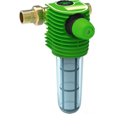 Grüner Wasserfilter aus Messing mit transparentem, zylindrischem Gehäuse und Innengitter, wie beispielsweise der „Grünbeck BOXER KDX DN 20 Feinfilter mit Druckminderer – grün“ von Grünbeck, der für Sanitäranlagen konzipiert ist, um eine effektive Trinkwasserfilterung zu gewährleisten.
