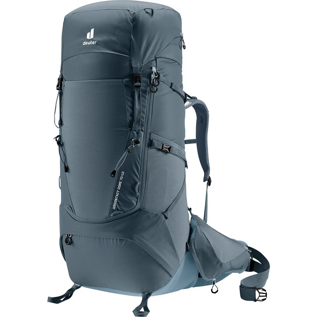 Der deuter Aircontact Core 70+10 Wanderrucksack in Grau ist mit mehreren Fächern, Reißverschlusstaschen und gepolsterten Trägern ausgestattet - perfekt für Mehrtageswanderungen. Abgebildet auf weißem Hintergrund.