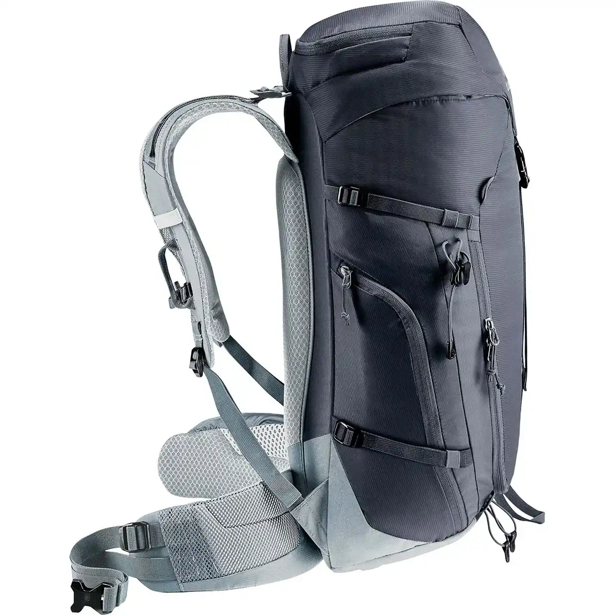 Der deuter Trail 30 Wanderrucksack in schwarz bietet mehrere Reißverschlussfächer, gepolsterte Schulter- und Hüftgurte und das deuter Airstripes Tragesystem - ideal für Ihre nächste Bergtour.