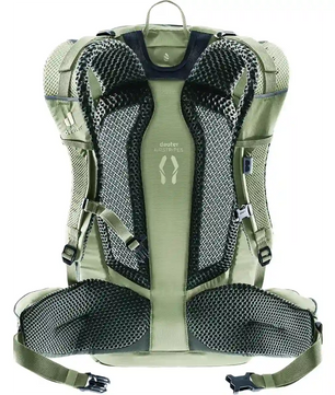 Der deuter Trans Alpine Pro 28 Rucksack in grün zeigt sich von hinten, mit belüfteten Trägern und Netzpolsterung - perfekt als Fahrradrucksack für Alpenüberquerung oder Mountainbike-Touren.