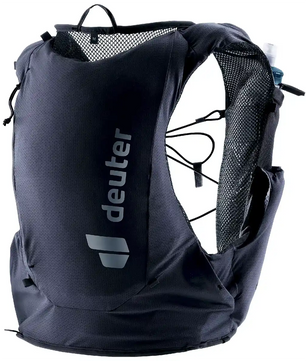 Der deuter Traick 5 SL S Rucksack in Schwarz verfügt über Netzträger, Seitentaschen und eine sichtbare Trinkflasche in der Rückentasche - ideal, um beim nächsten Lauf ausreichend Flüssigkeit zu sich zu nehmen.