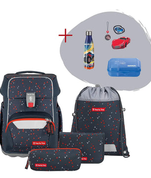 Das 7-teilige Step by Step BASIS Ranzen-Set "Anthrazit Triangles" für die Grundschule enthält Etui, Turnbeutel, Trinkflasche, Brotdose und Schlüsselanhänger - alles ergonomisch gestaltet.