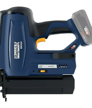 Der RAPID Rapid BNX50 Akku-Nagler - blau ist ein 18V-Akku-Nagler mit sichtbarem Akkupack und Abzug für eine effiziente Nutzung.