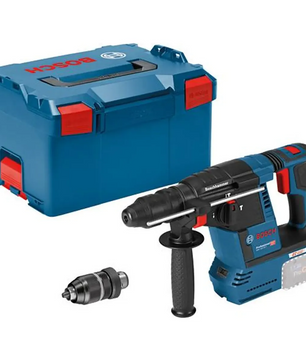 Der Bosch Professional GBH 18V-26 F Akku-Bohrhammer - blau von Bosch verfügt über einen seitlichen Griff, ein zusätzliches Bohrfutter, einen bürstenlosen Motor und wird mit einem blauen Transportkoffer mit roten Verschlüssen geliefert.