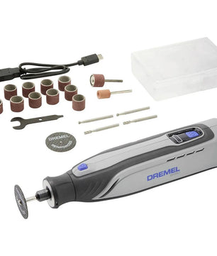 Das Dremel 8150 Multifunktionswerkzeug - grau Kit von Dremel enthält Aufsätze, Schleiftrommeln, USB-Kabel, Schraubenschlüssel und einen Aufbewahrungskoffer.