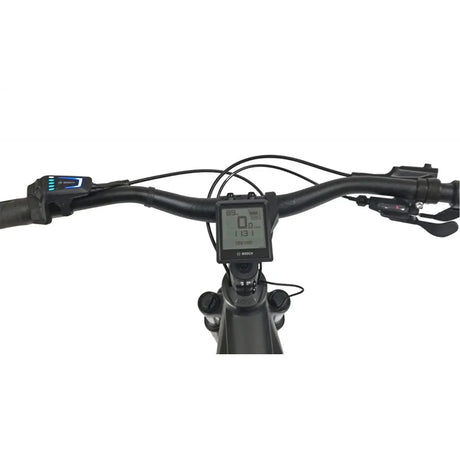 Draufsicht auf einen Fahrradlenker mit dem Bosch Intuvia 100 Nachrüst-Kit 31,8 mm - schwarz von Bosch und Bedientasten auf jeder Seite.