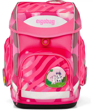Das ergobag Cubo Schulranzen-Set "KuntBärbuntes" von ergobag besticht durch sein knallpinkes Design mit Zebrastreifen, Polka Dots, einem Einhorn-Badge auf der Vordertasche und einem ergonomischen Tragesystem für Komfort.
