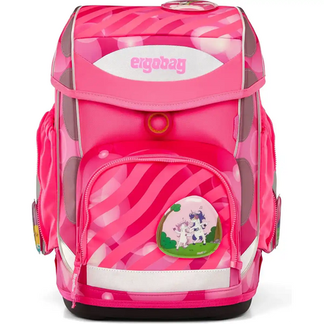 Das ergobag Cubo Schulranzen-Set "KuntBärbuntes" von ergobag besticht durch sein knallpinkes Design mit Zebrastreifen, Polka Dots, einem Einhorn-Badge auf der Vordertasche und einem ergonomischen Tragesystem für Komfort.