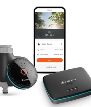 Das GARDENA 19043-20 smart Water Control Set in Schwarz bietet eine automatische Gartenbewässerung via Smart-Home-Bewässerung, die Sie mit der intuitiven GARDENA App ganz einfach über Ihr Smartphone steuern können.