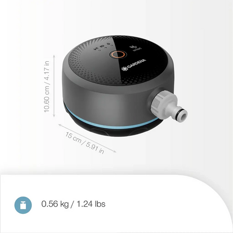 Runde schwarze GARDENA Gardena 19050-20 smart Pipeline Bewässerungssteuerung mit Schlauchanschluss, ideal für smarte Gartenbewässerung, misst 15 x 10,6 cm und wiegt 0,56 kg.