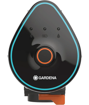 Das GARDENA 01285-20 9V Bewässerungsventil in Schwarz verfügt über eine zentrale orangefarbene Kreismitte, drei Icons und einen blauen Rahmen auf der Vorderseite für automatische Bewässerung via Bluetooth-Steuerung.