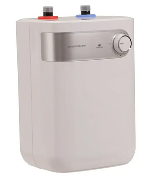 Der Thermoflow DS 5U Untertischspeicher in Weiß von Thermoflow verfügt über einen Drehregler sowie rote und blaue Zu- und Ablaufrohre an der Oberseite und eignet sich somit ideal als effiziente Warmwasserversorgungslösung unter der Spüle.